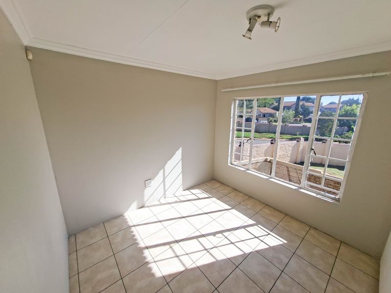 2 Bedroom Apartment For Sale in a Secure Estate - Photo 7