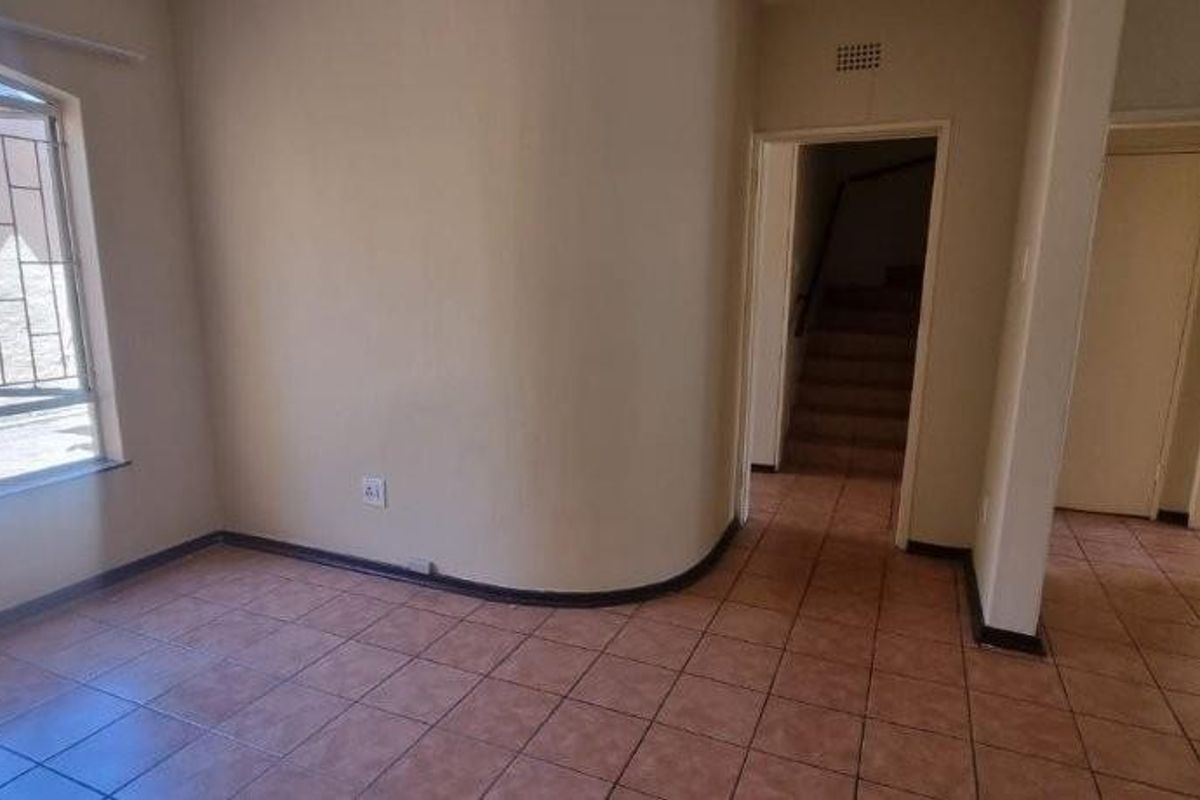 Townhouse For Sale in Aston Manor, Kempton Park - Photo 5