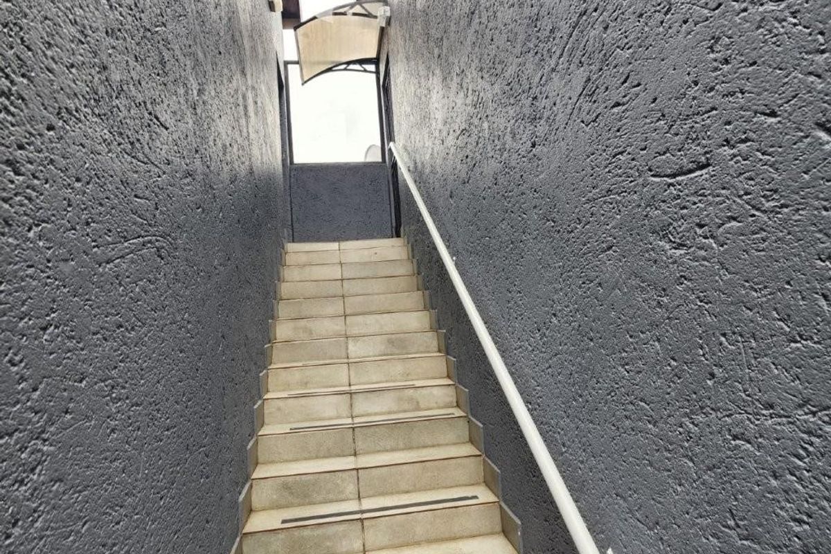 Townhouse For Sale in Glen Marais, Kempton Park - Photo 3