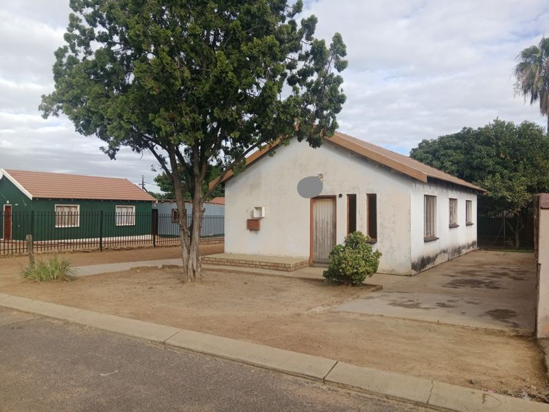 INVESTOR’S FIXER-UPPER OPPORTUNITY IN LEBANON, MABOPANE - Photo 7