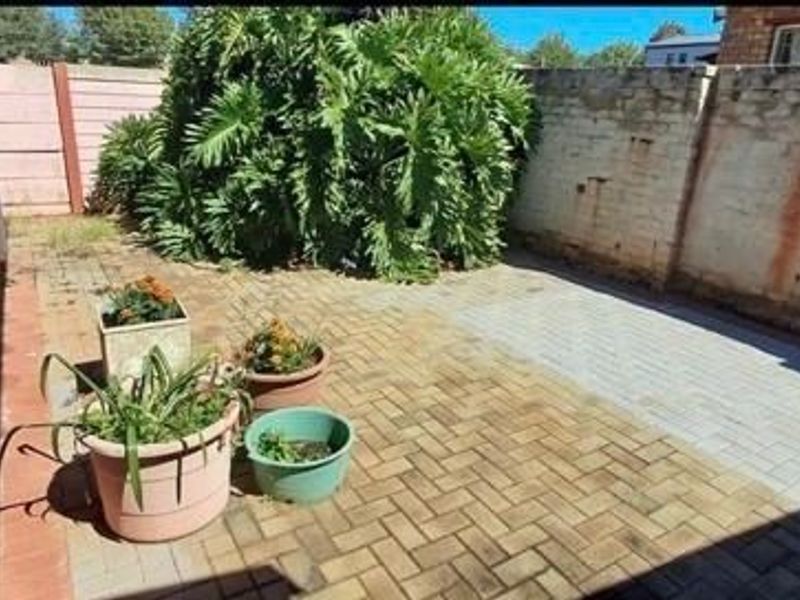 Townhouse For Sale in Bergsig, Heidelberg - Photo 10