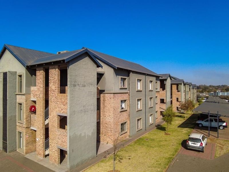 Apartment For Sale in Pomona AH, Kempton Park - Photo 7