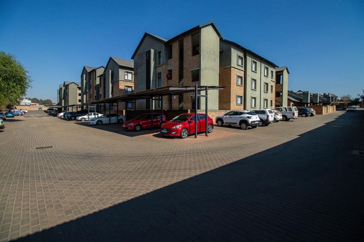 Apartment For Sale in Pomona AH, Kempton Park - Photo 4