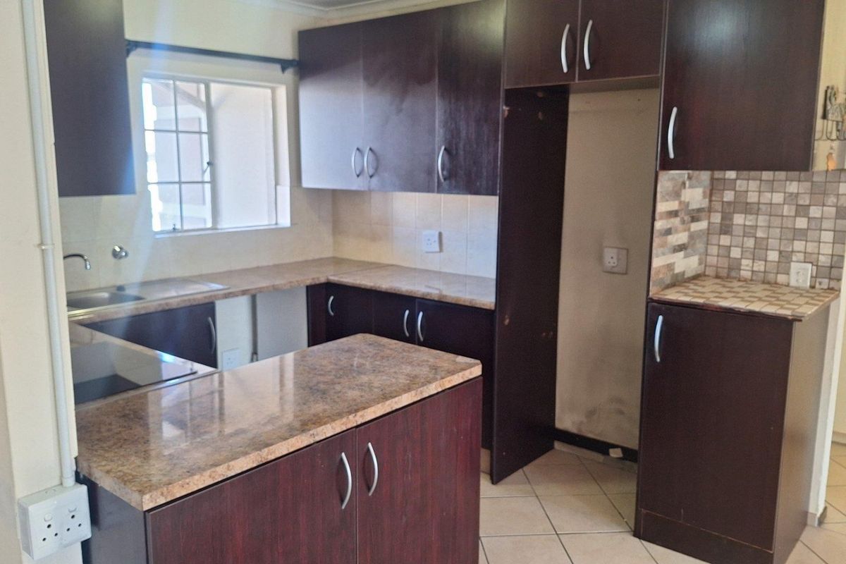 Apartment For Sale in Benoni North, Benoni - Photo 2