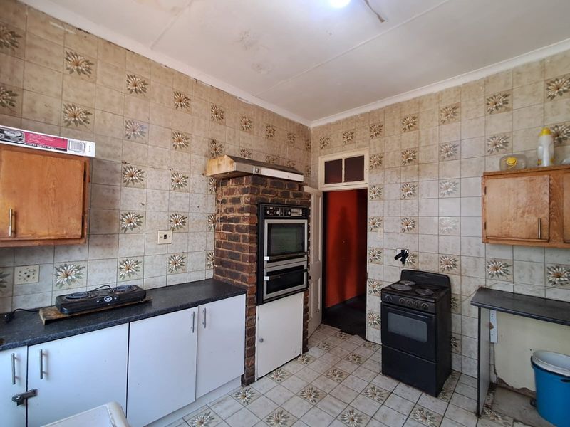 House For Sale in Yeoville, Johannesburg - Photo 7