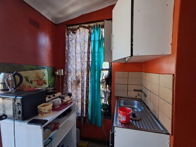 House For Sale in Yeoville, Johannesburg - Photo 10