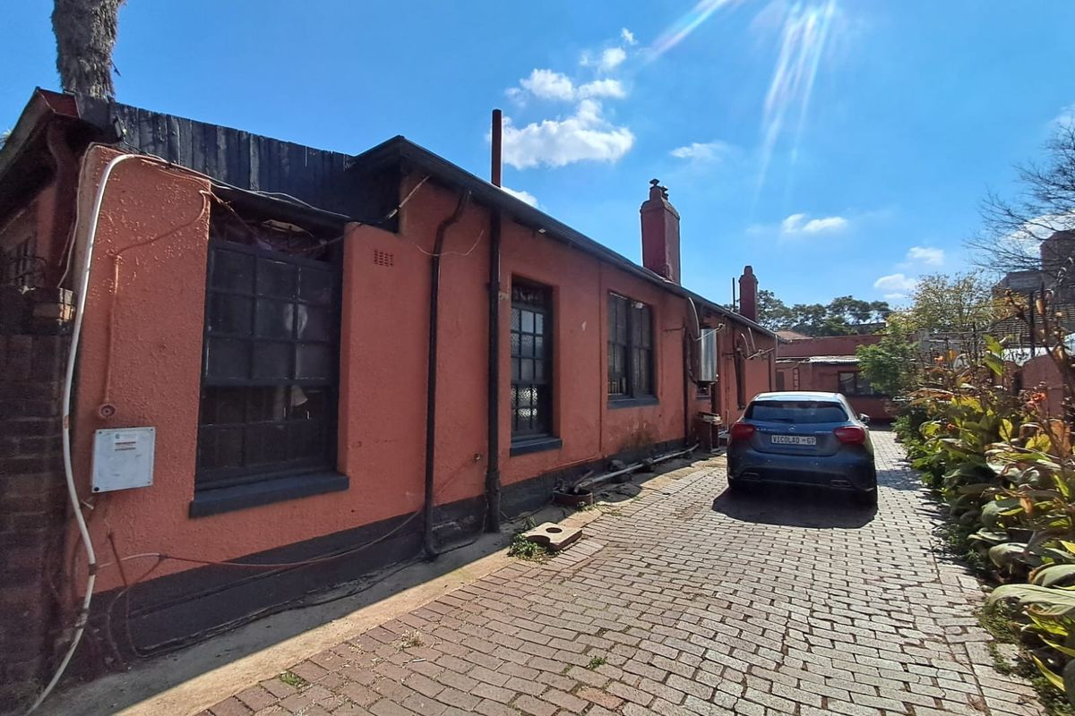 House For Sale in Yeoville, Johannesburg - Photo 5