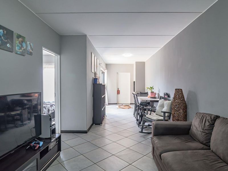 Townhouse For Sale in Brentwood Park AH, Benoni - Photo 9