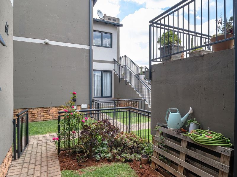 Townhouse For Sale in Brentwood Park AH, Benoni - Photo 4