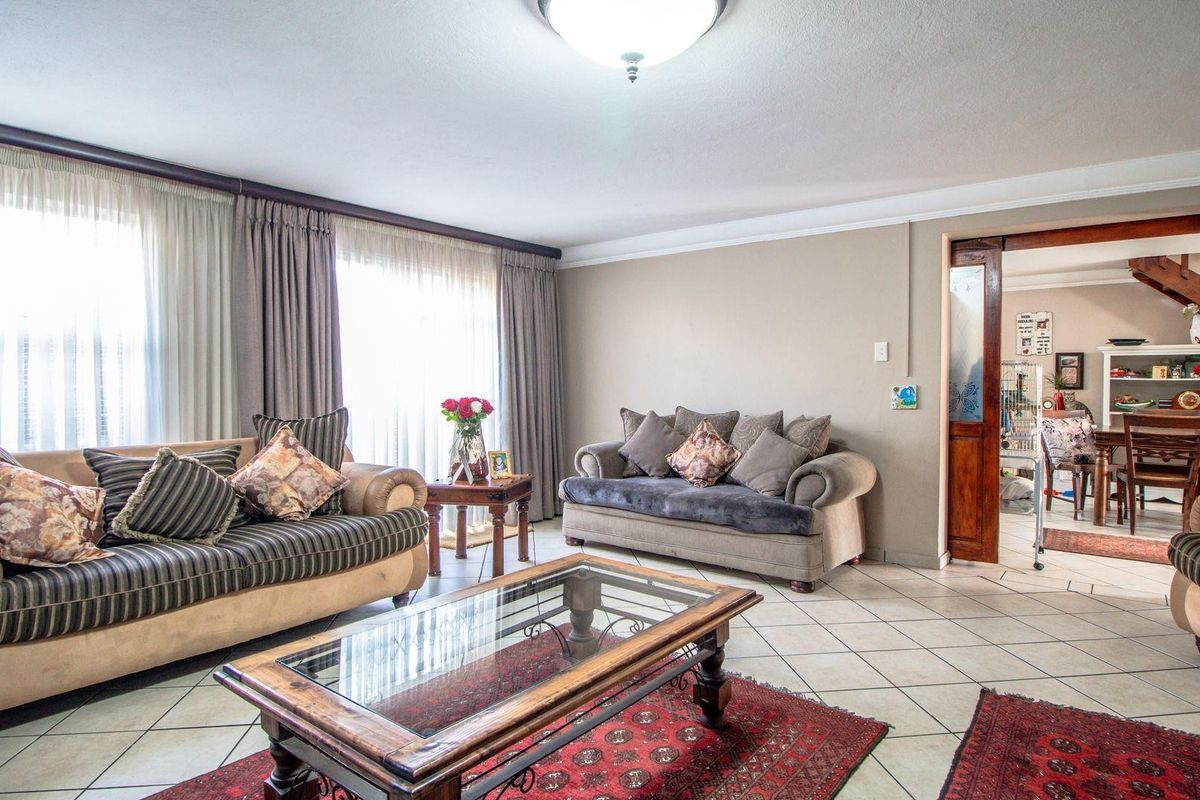 House For Sale in Bonaero Park, Kempton Park - Photo 4