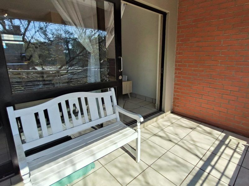 Apartment For Sale in Paulshof, Sandton - Photo 9