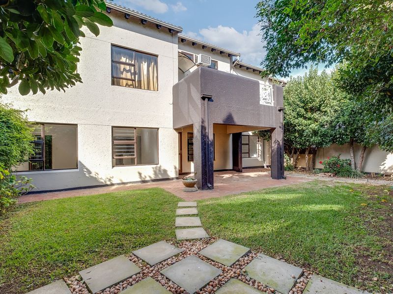 Priced to Sell - Spacious Garden Unit for Sale in Eden Glen, Edenvale - Photo 1