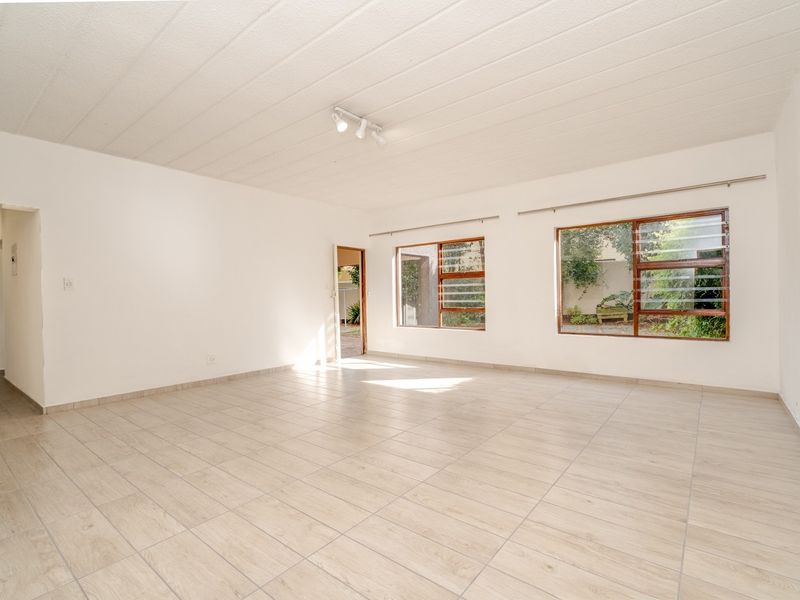 Priced to Sell - Spacious Garden Unit for Sale in Eden Glen, Edenvale - Photo 2