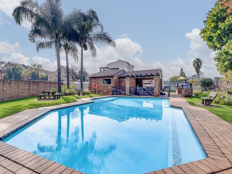 Priced to Sell - Spacious Garden Unit for Sale in Eden Glen, Edenvale - Photo 3