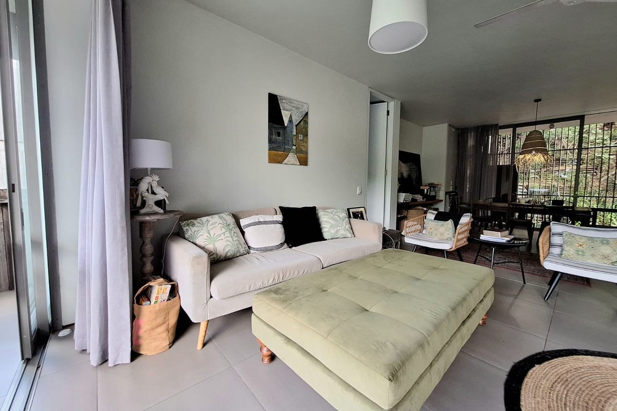 Two Bed Two Bath Apartment For Sale in Dunkirk Estate - Photo 2