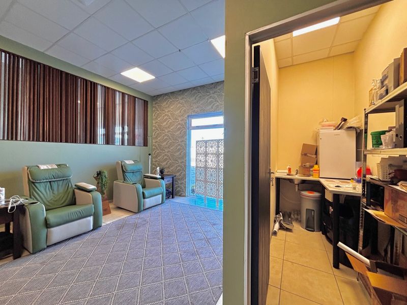Office To Rent in Milnerton - Photo 10