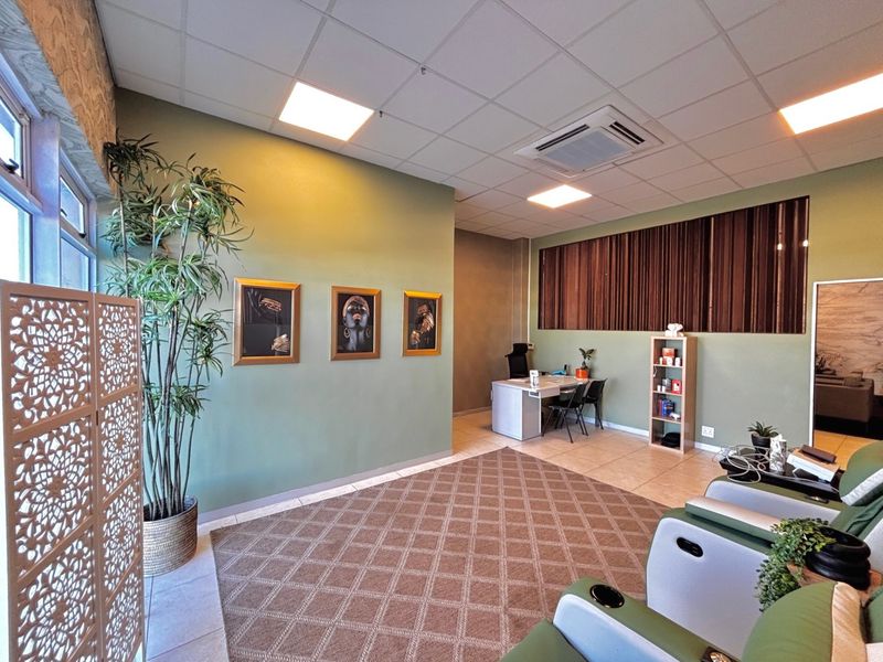 Office To Rent in Milnerton - Photo 9