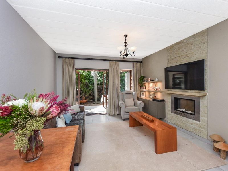 Townhouse For Sale in Jukskei Park, Randburg - Photo 8