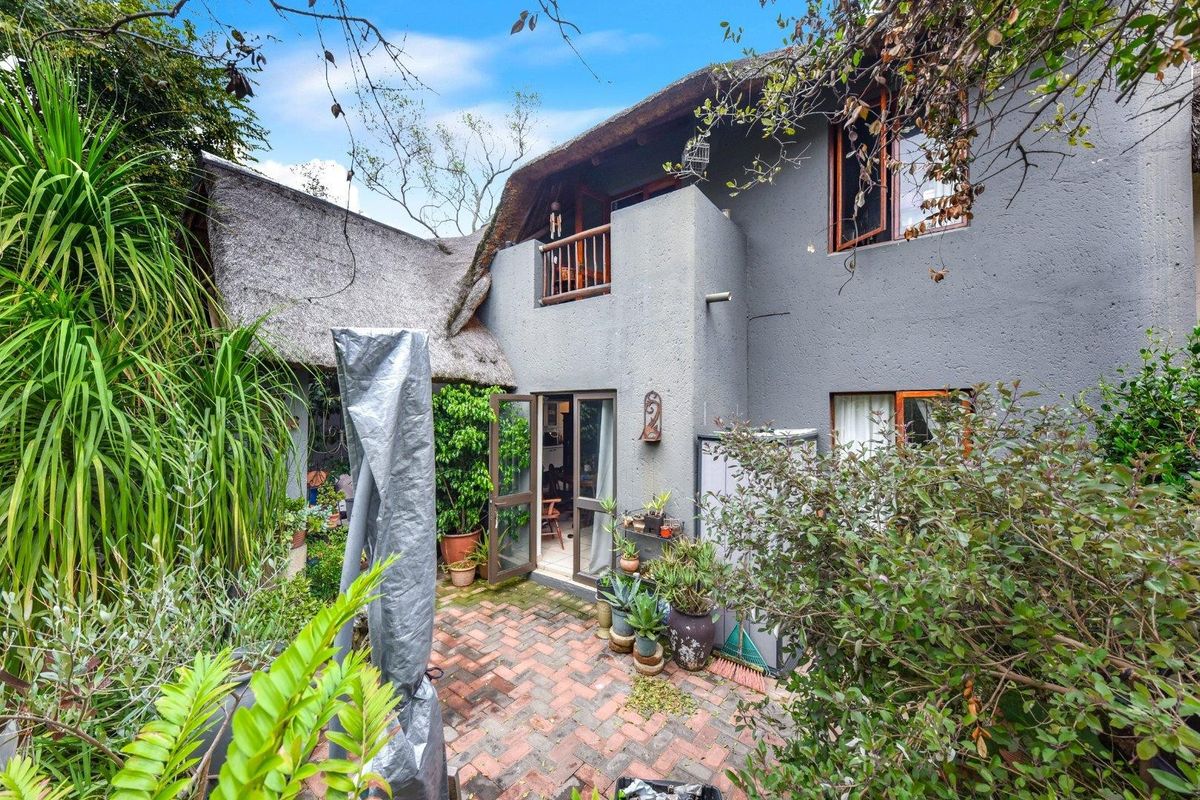 Townhouse For Sale in Jukskei Park, Randburg - Photo 3