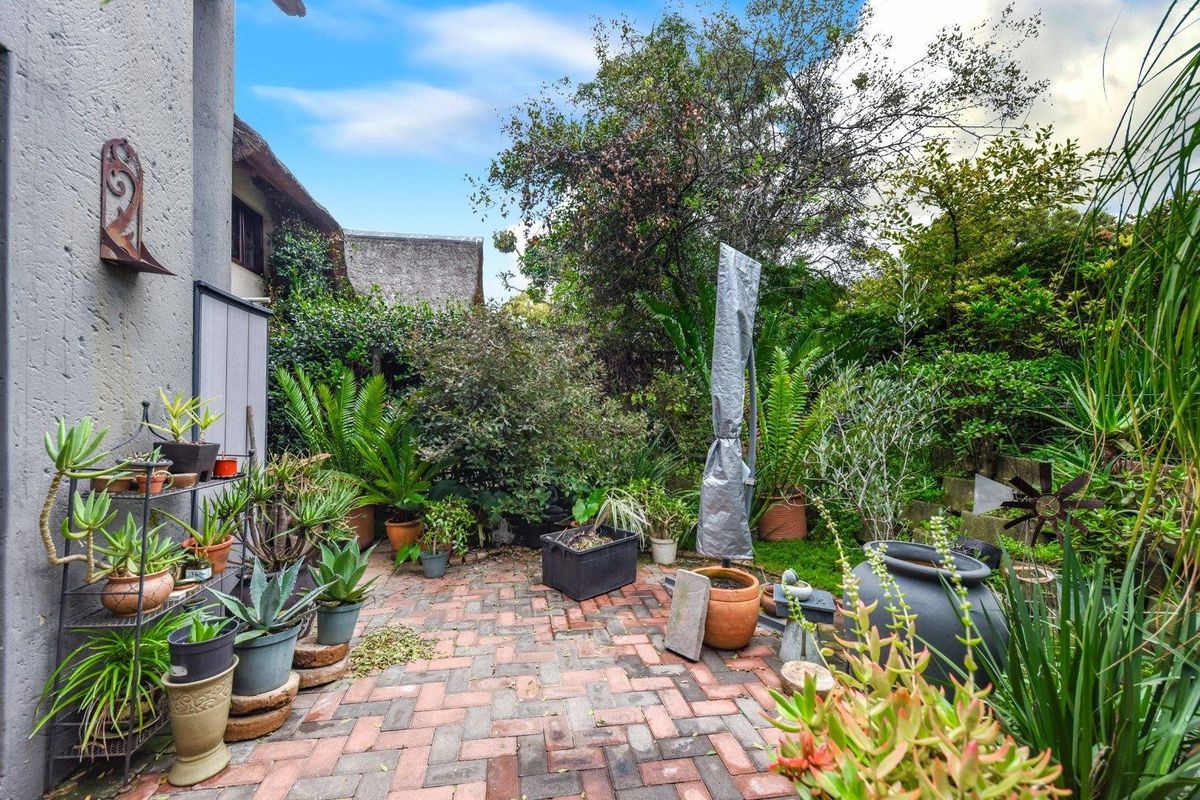 Townhouse For Sale in Jukskei Park, Randburg - Photo 4