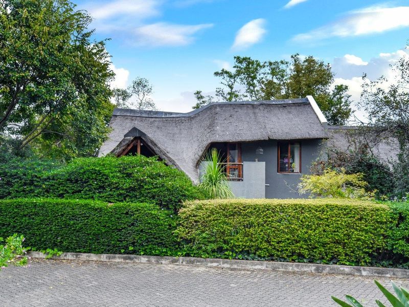 Townhouse For Sale in Jukskei Park, Randburg - Photo 2