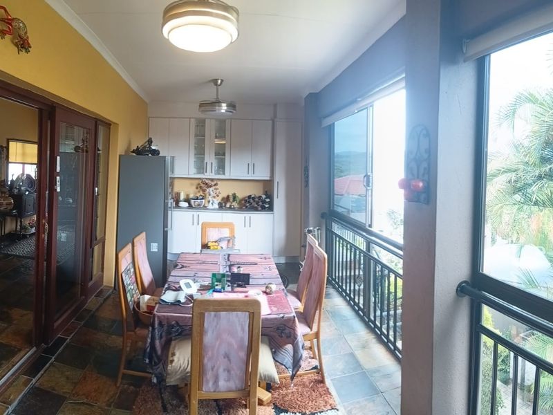 3 Bedroom Home with Pool, Solar and Exceptional Views in Exclusive Leopard Rock Complex - Photo 5