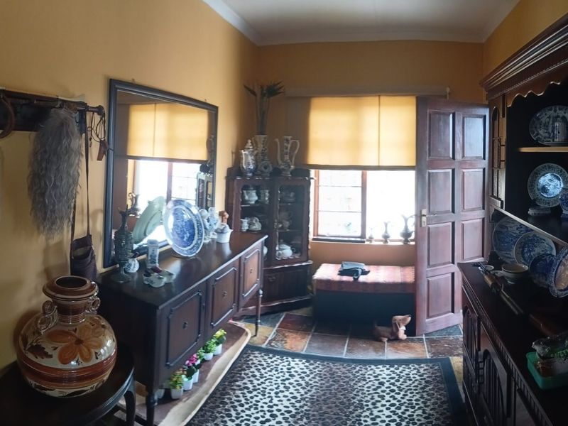 3 Bedroom Home with Pool, Solar and Exceptional Views in Exclusive Leopard Rock Complex - Photo 4