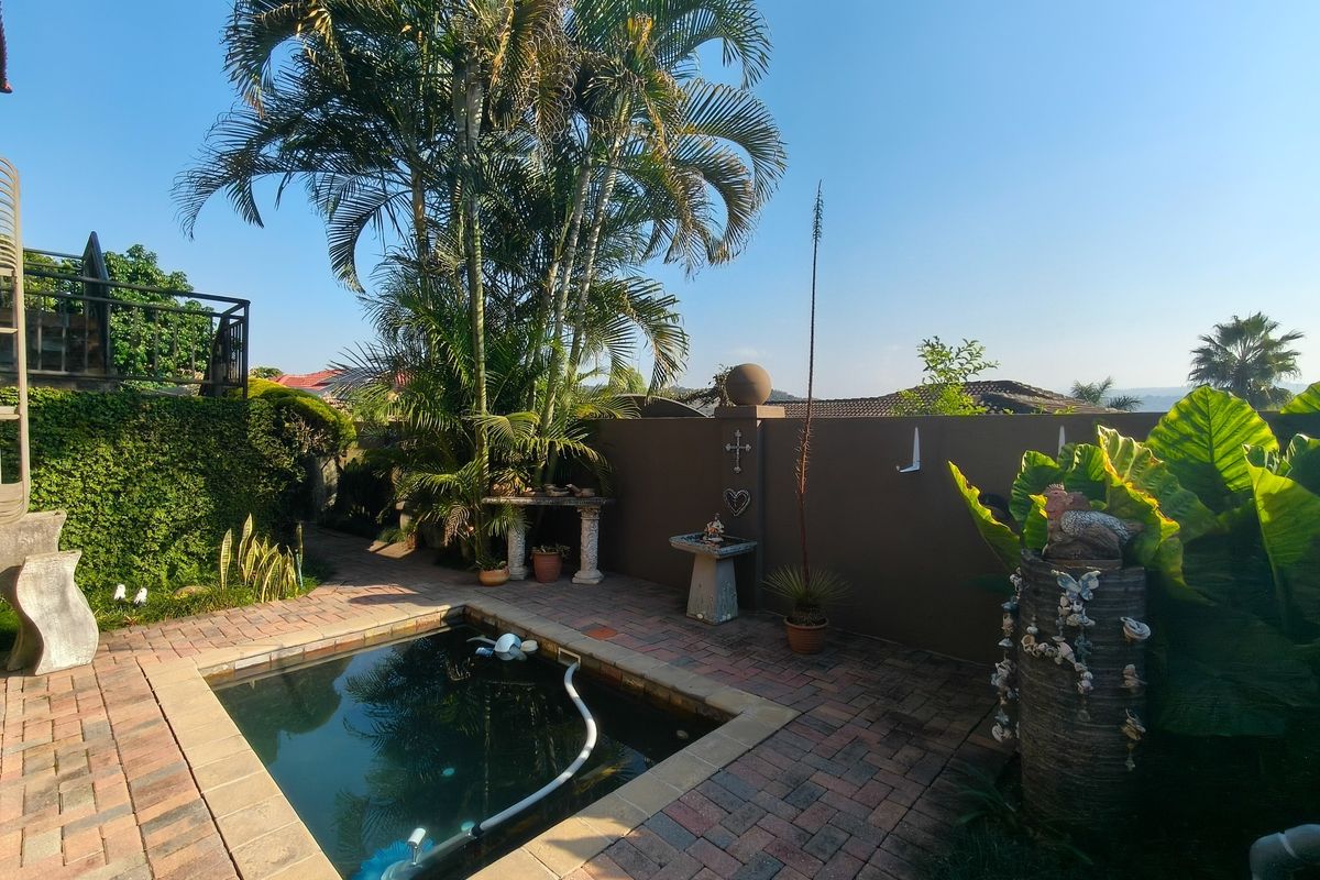 3 Bedroom Home with Pool, Solar and Exceptional Views in Exclusive Leopard Rock Complex - Photo 3