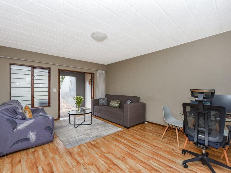 Apartment For Sale in Jukskei Park, Randburg - Photo 8