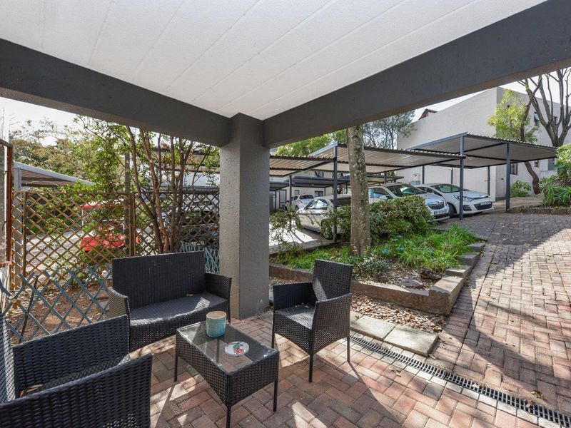 Apartment For Sale in Jukskei Park, Randburg - Photo 2
