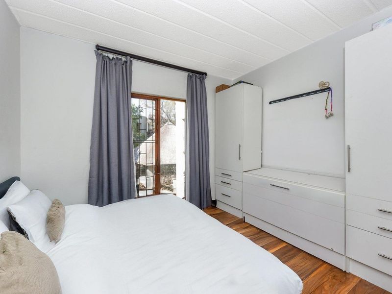 Resort-Style Living Meets Lock-Up-and-Go Ease - Photo 10
