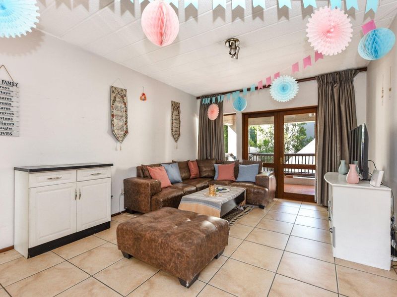 Resort-Style Living Meets Lock-Up-and-Go Ease - Photo 8