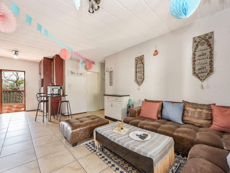 Resort-Style Living Meets Lock-Up-and-Go Ease - Photo 4