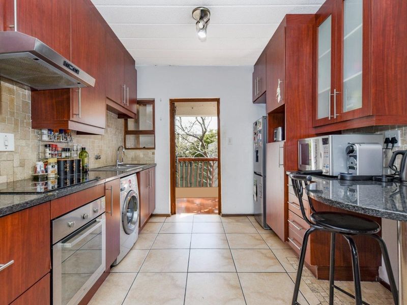 Resort-Style Living Meets Lock-Up-and-Go Ease - Photo 6