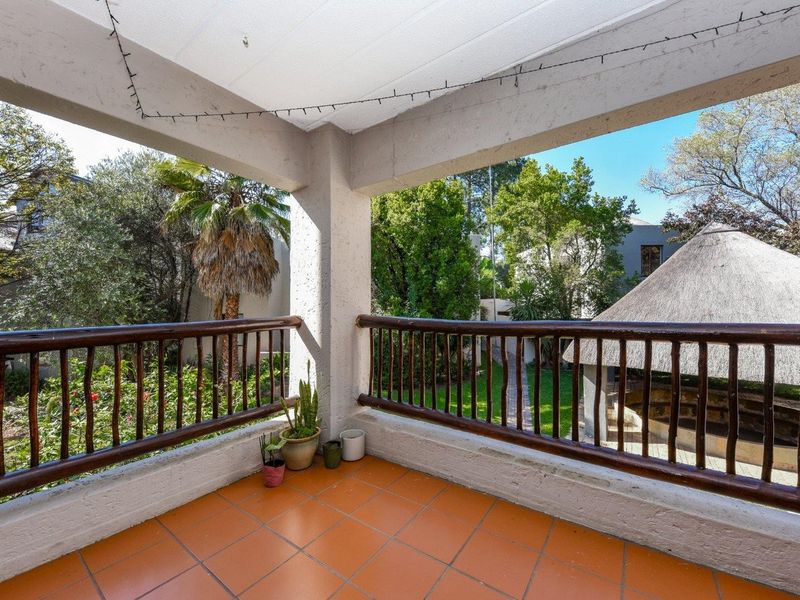 Resort-Style Living Meets Lock-Up-and-Go Ease - Photo 2