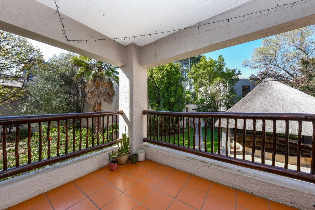 Resort-Style Living Meets Lock-Up-and-Go Ease - Photo 2