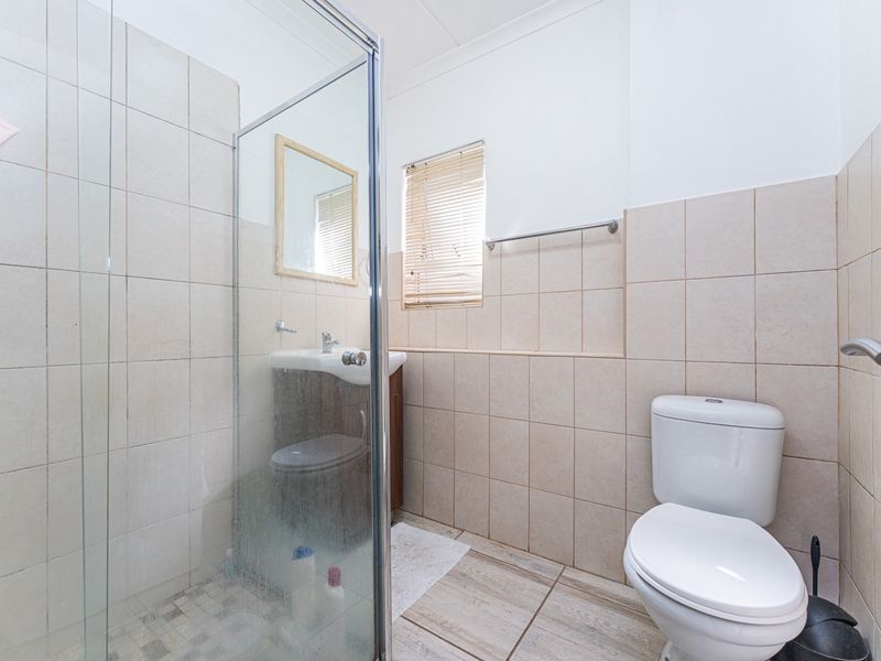 2 Bed 1 Bath Investment opportunity - Photo 6