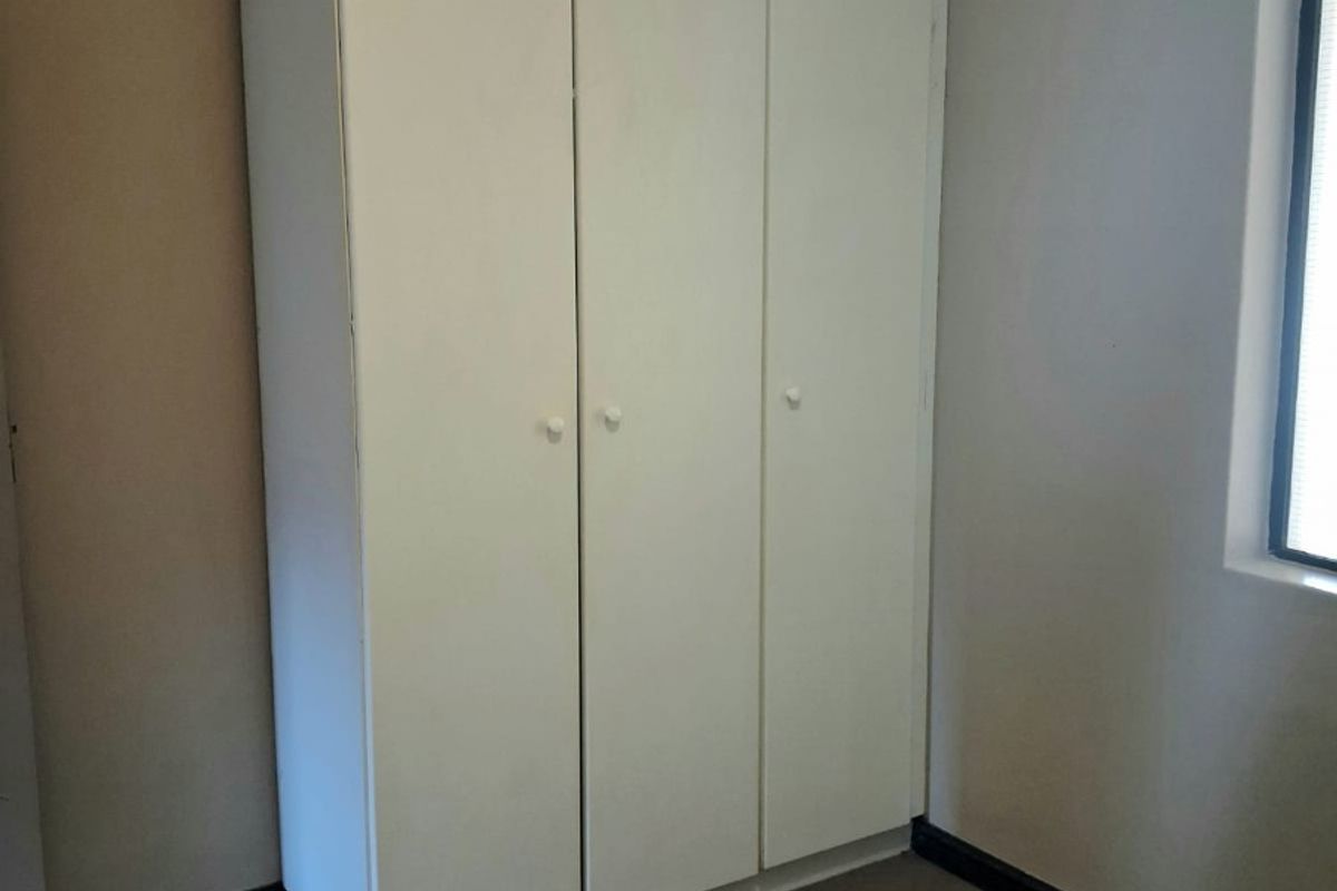 2 Bedroom Apartment To Rent in Halfway House, Midrand - Photo 5