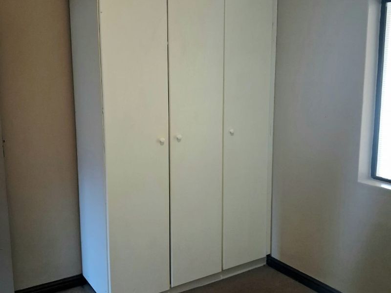 2 Bedroom Apartment To Rent in Halfway House, Midrand - Photo 5