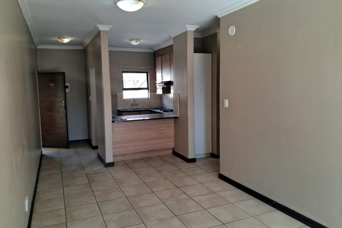 2 Bedroom Apartment To Rent in Halfway House, Midrand - Photo 4