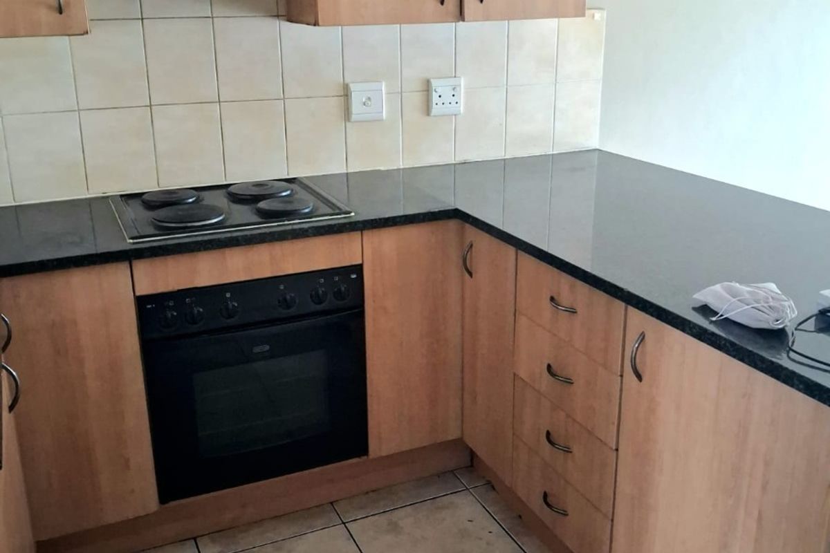2  Bedroom Apartment To Rent in Halfway House, Midrand - Photo 3