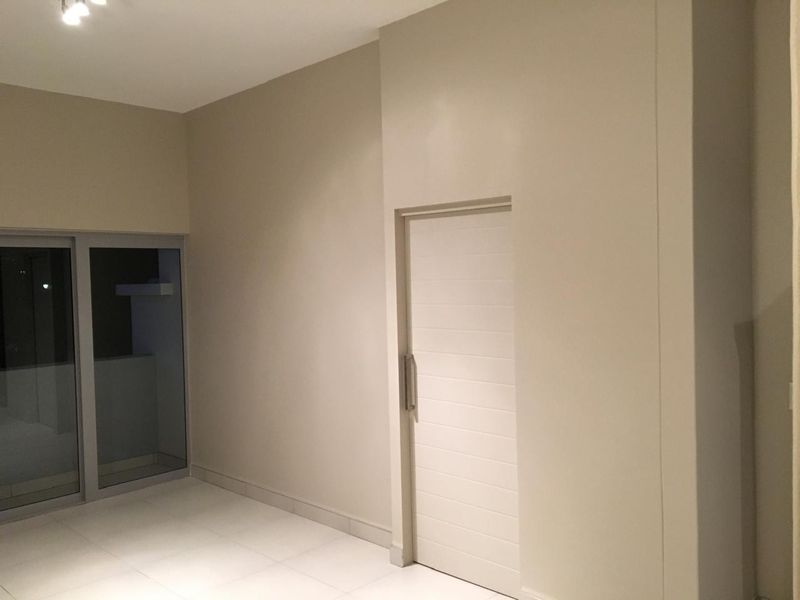 1 Bed 1 Bath - Photo 2