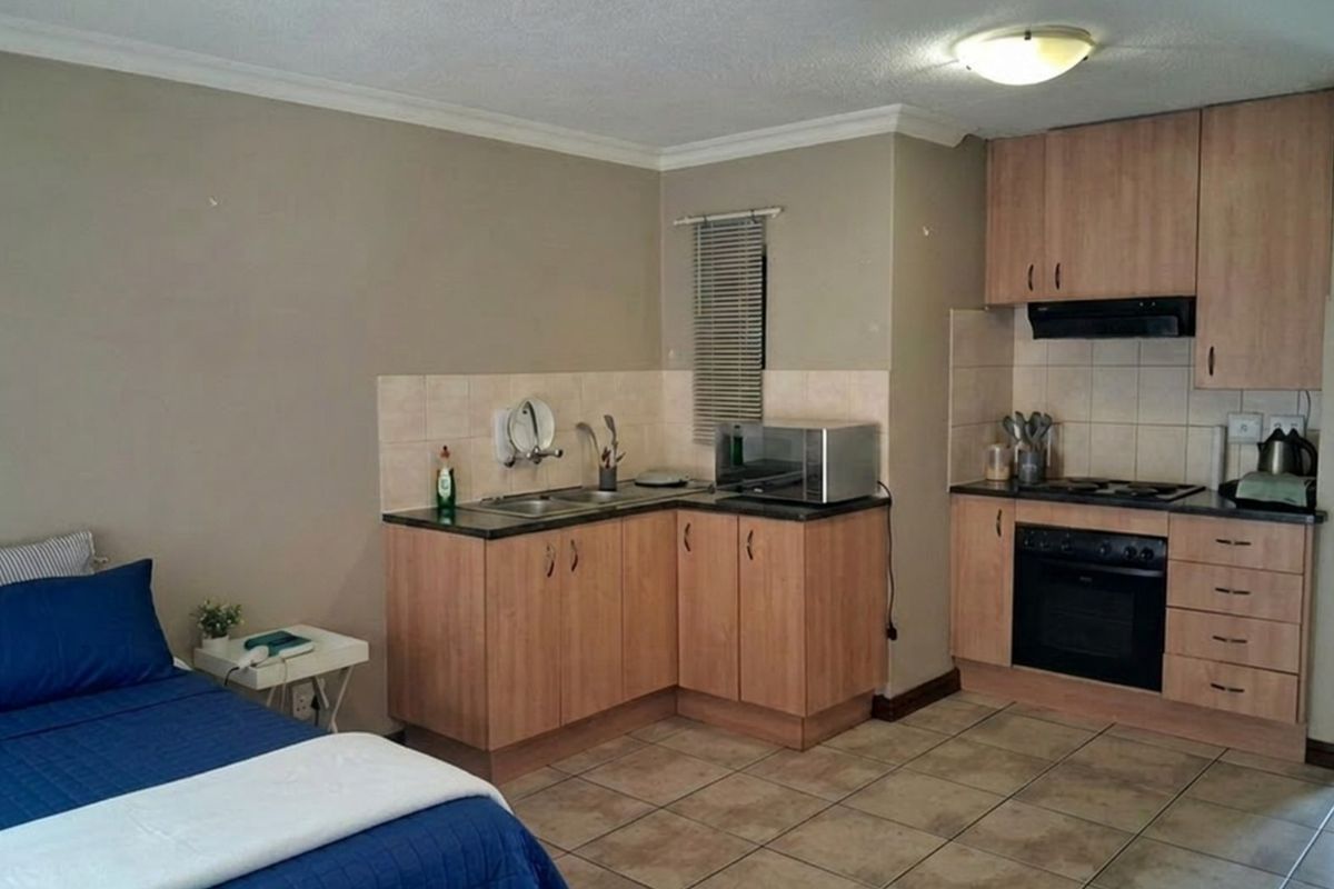 Studio / Bachelor Apartment To Rent in Halfway House, Midrand - Photo 3