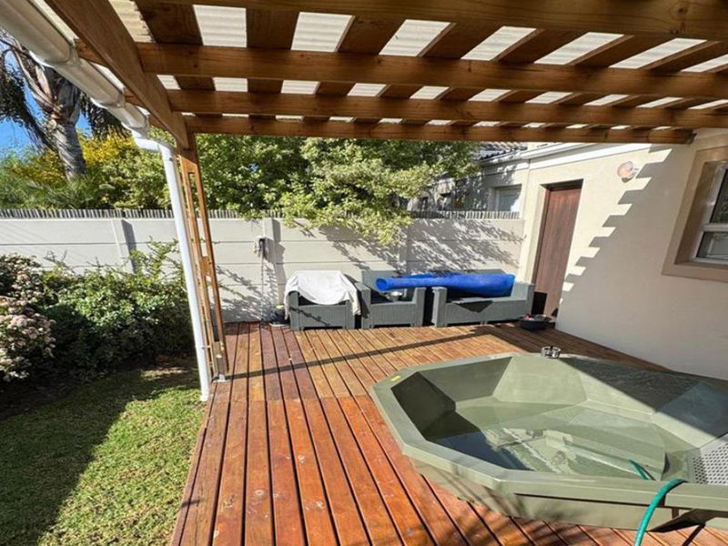 Lovely 3 Bedroom house for sale in a very safe area and at an amazing opportunity.... - Photo 9