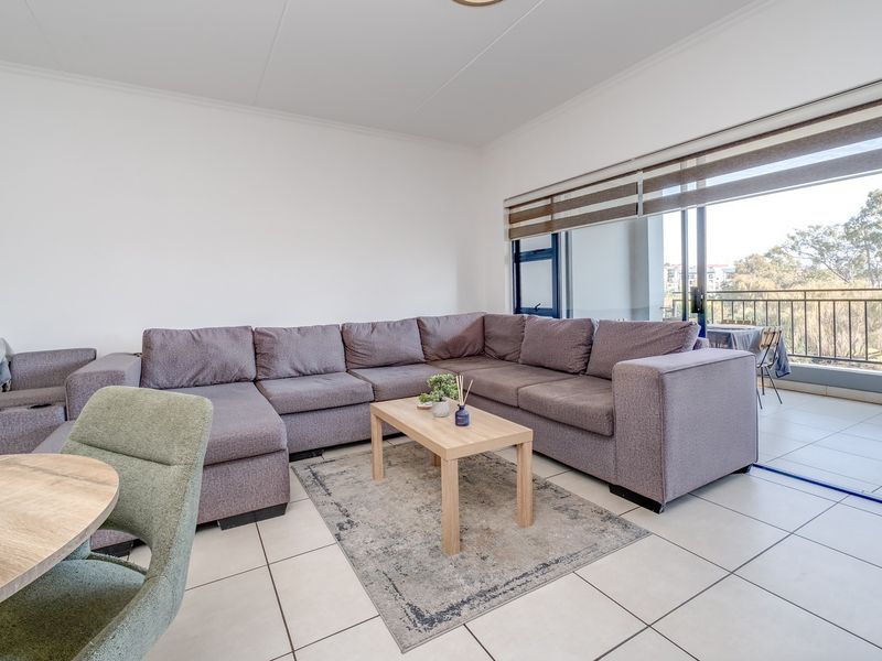 Stunning Townhouse For Sale in Modderfontein, Edenvale - Photo 7