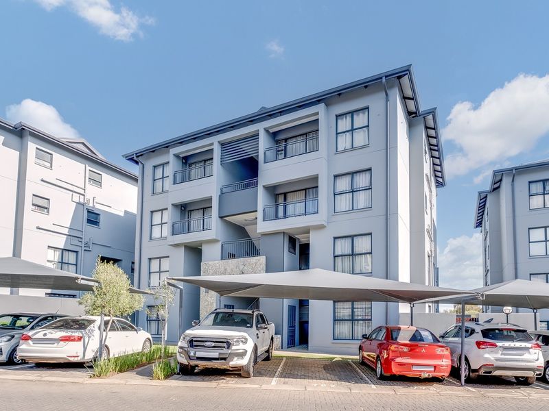 Stunning Townhouse For Sale in Modderfontein, Edenvale - Photo 3