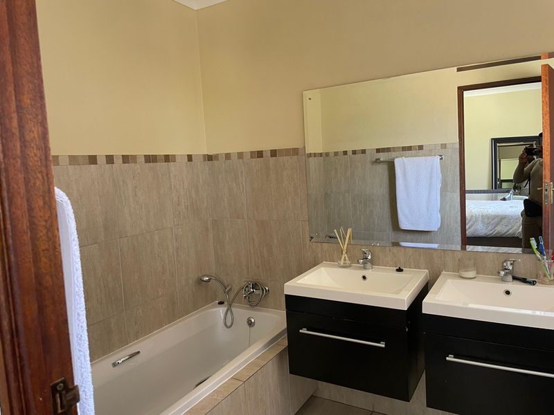 House To Rent in Noordwyk, Midrand - Photo 10