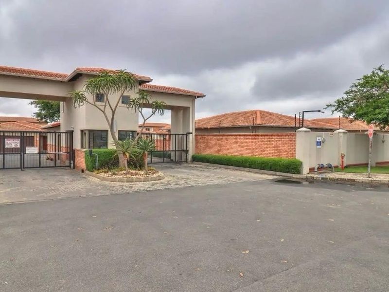 House To Rent in Noordwyk, Midrand - Photo 1