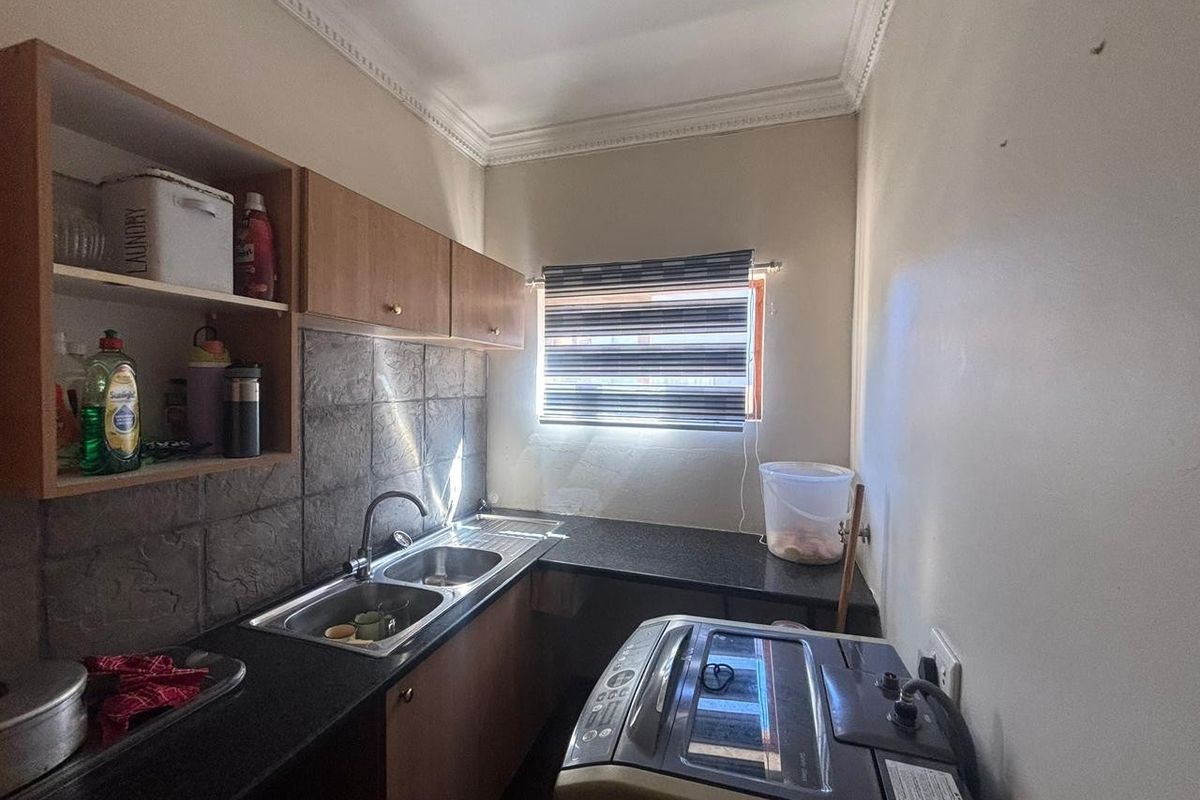 House For Sale in Faerie Glen, Pretoria - Photo 4