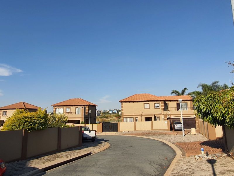 3 Bedroom ,2-bathroom house available for rent - Photo 9